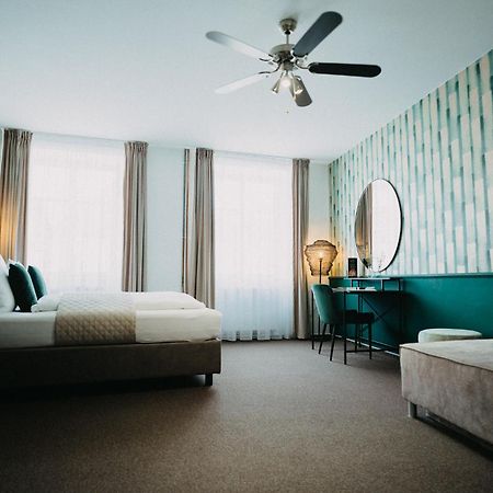 House Hotel Hradec Kralove Exterior photo